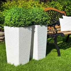 SIENA GARDEN Paris Pflanzgefäß Paris, Weiß Rattanoptik, 25x25x46,5 Cm -Siena Garden 76e672a0 ba8c 4bbb af90 04981136f68c